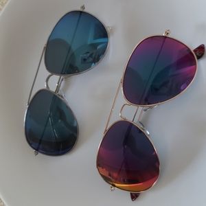 Choice of Blue or Pink Mirrored Aviator Sunglasses